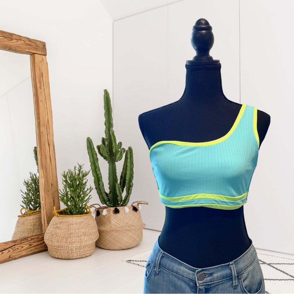 Ambrielle Ribbed One Shoulder Reversible Swim Top